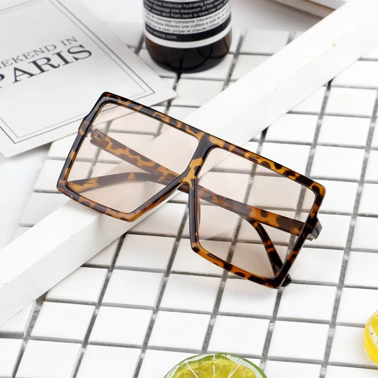 New brand design child transparent sun glasses kids retro leopard print large frame square sunglasses, As the picture shows
New brand design child transparent sun glasses kids retro leopard print large frame square sunglasses, As the picture shows