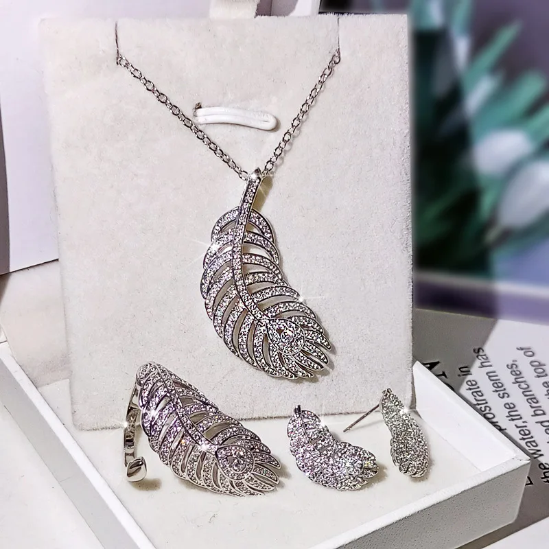 Fashion Jewelry KISS002 Minimalist daily Shine Feather Shape 3A Zircon Jewelry Set For Women, Silver
Fashion Jewelry KISS002 Minimalist daily Shine Feather Shape 3A Zircon Jewelry Set For Women, Silver