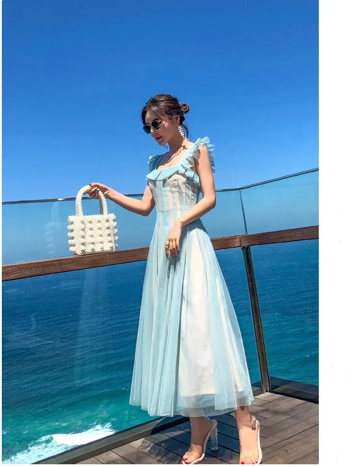 2020 summer fashion women mint color casual long square neckline ruffle design mesh dress
2020 summer fashion women mint color casual long square neckline ruffle design mesh dress