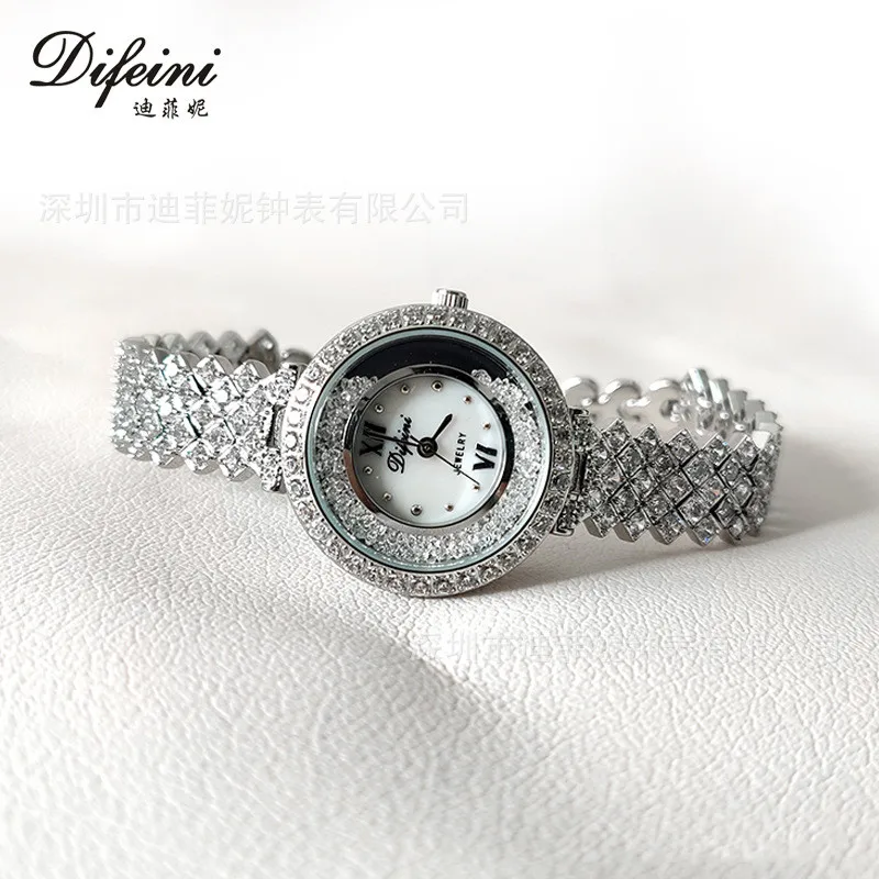 Fashion Luxury Silver Hip Hops Iced Out Bling Diamond Watches Full Cubic Zirconia Rhinestone Quartz Wrist Watch For Women Ladies
Fashion Luxury Silver Hip Hops Iced Out Bling Diamond Watches Full Cubic Zirconia Rhinestone Quartz Wrist Watch For Women Ladies