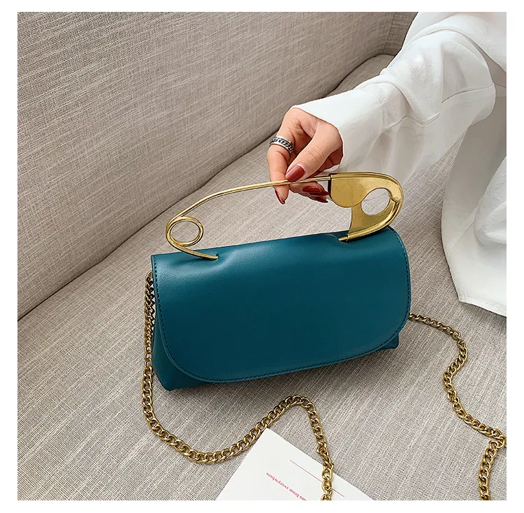 Big Safety Pin Purse Handbag Ladies Personality Chic Hand bag Women Purses Square Designer Shoulder Bags
Big Safety Pin Purse Handbag Ladies Personality Chic Hand bag Women Purses Square Designer Shoulder Bags