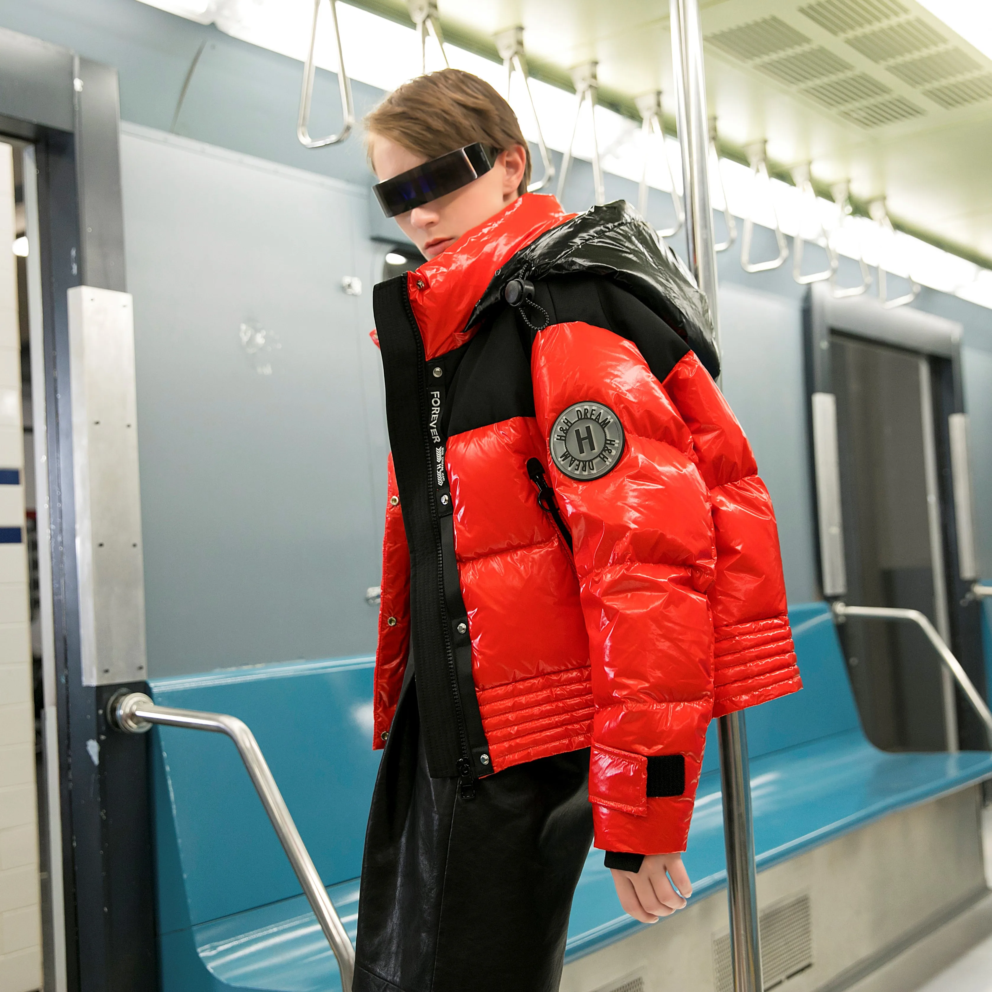 Woman Winter Down Jacket Hooded Botsing kleur Women Jacket Luxury Street Style Jacket women Coat, Picture color
Woman Winter Down Jacket Hooded Botsing kleur Women Jacket Luxury Street Style Jacket women Coat, Picture color