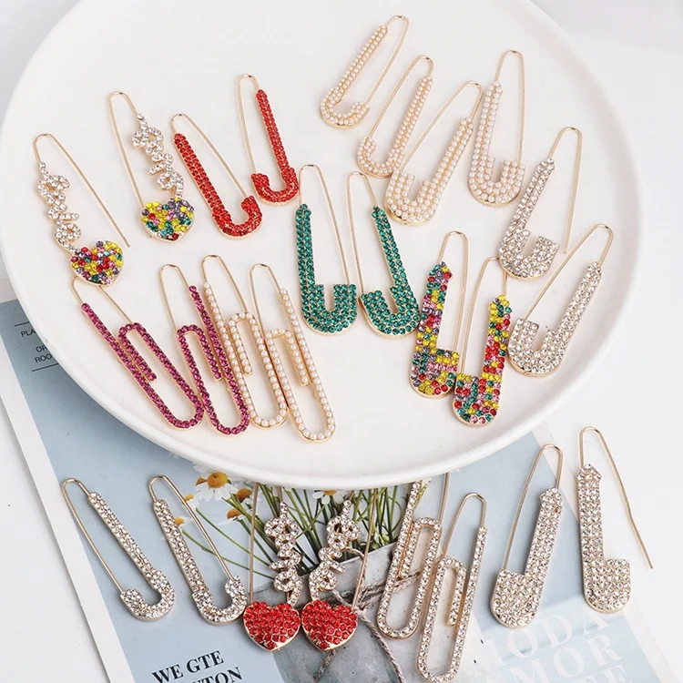 Women Unique Design Punk Crystal Rhinestone Letter Gold Safety Pin Paper Clip Earrings, Picture
Women Unique Design Punk Crystal Rhinestone Letter Gold Safety Pin Paper Clip Earrings, Picture