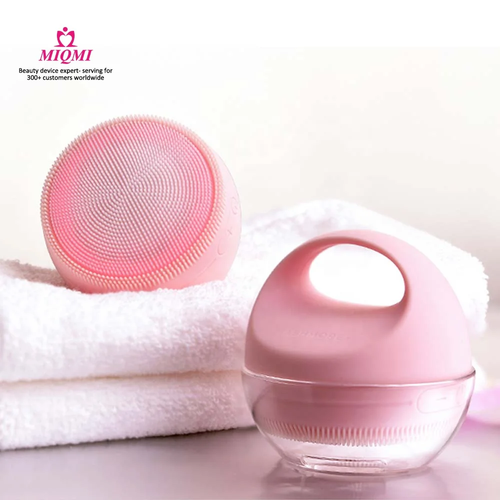 MIQMI 2021 mini electric facial cleansing brush deep cleaner led light waterproof soft silicone face cleaning brush with case, Pink/blue
MIQMI 2021 mini electric facial cleansing brush deep cleaner led light waterproof soft silicone face cleaning brush with case, Pink/blue