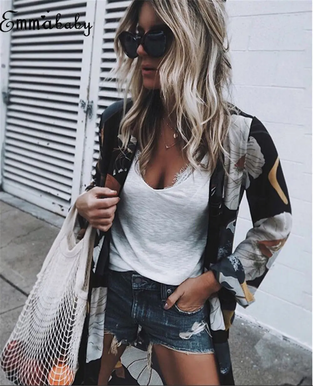 European and American printed chiffon cardigan beach long-sleeved sunscreen women's clothing
European and American printed chiffon cardigan beach long-sleeved sunscreen women's clothing