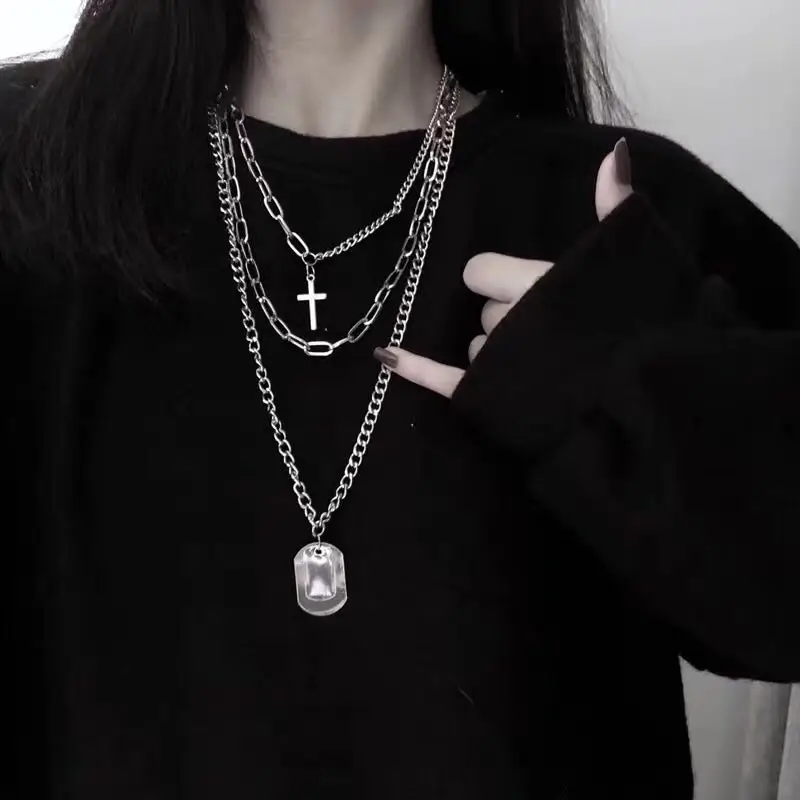 AOMU 3PCS/SET Hip Hop Long Chain Metal Key Cross Pendant Necklace for Women Men Jewelry Gifts Punk Fashion Party Accessories, Picture shown
AOMU 3PCS/SET Hip Hop Long Chain Metal Key Cross Pendant Necklace for Women Men Jewelry Gifts Punk Fashion Party Accessories, Picture shown