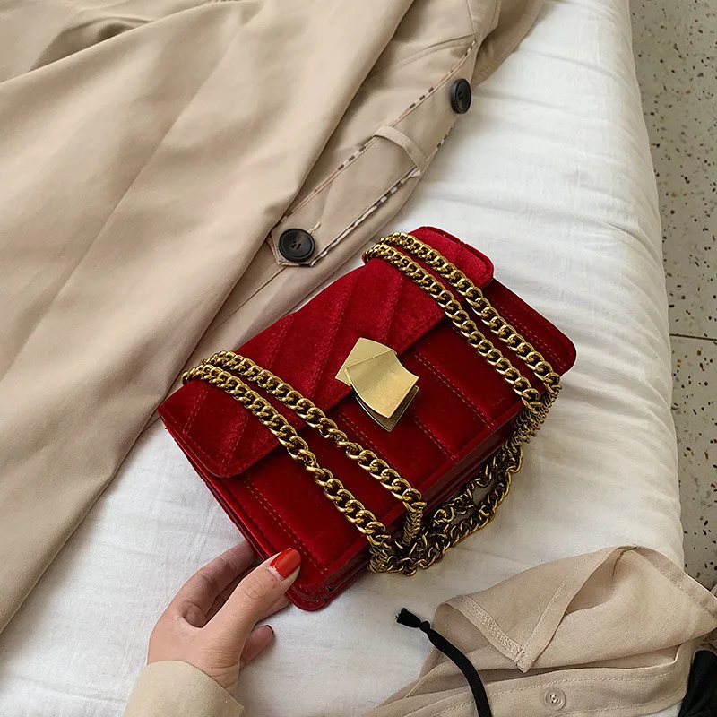 Luxury velvet cross body women hand bags purses for ladies special lock chain messenger purses wholesales, 4 colors
Luxury velvet cross body women hand bags purses for ladies special lock chain messenger purses wholesales, 4 colors