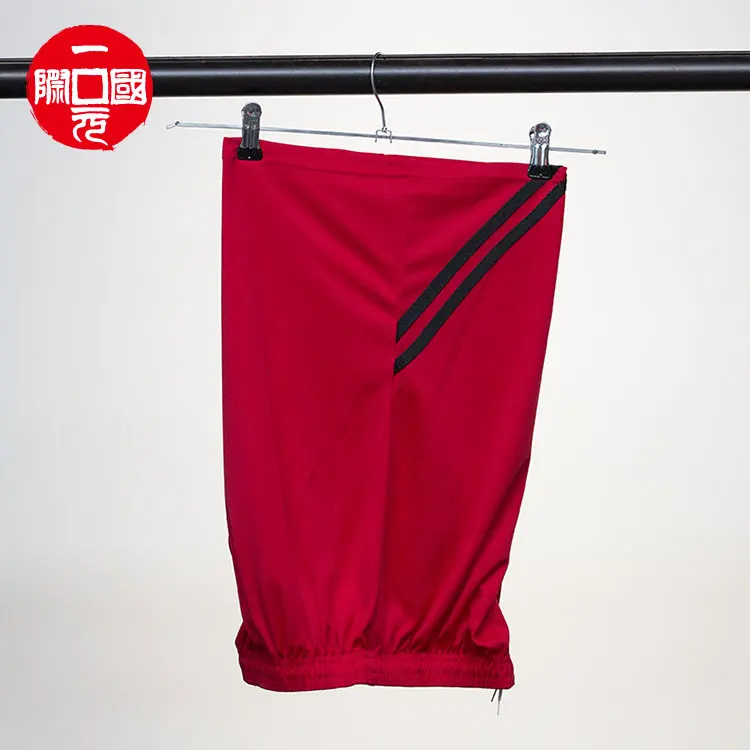 Sports shorts football training pants fitness leisure comfortable breathable five-point pants
Sports shorts football training pants fitness leisure comfortable breathable five-point pants