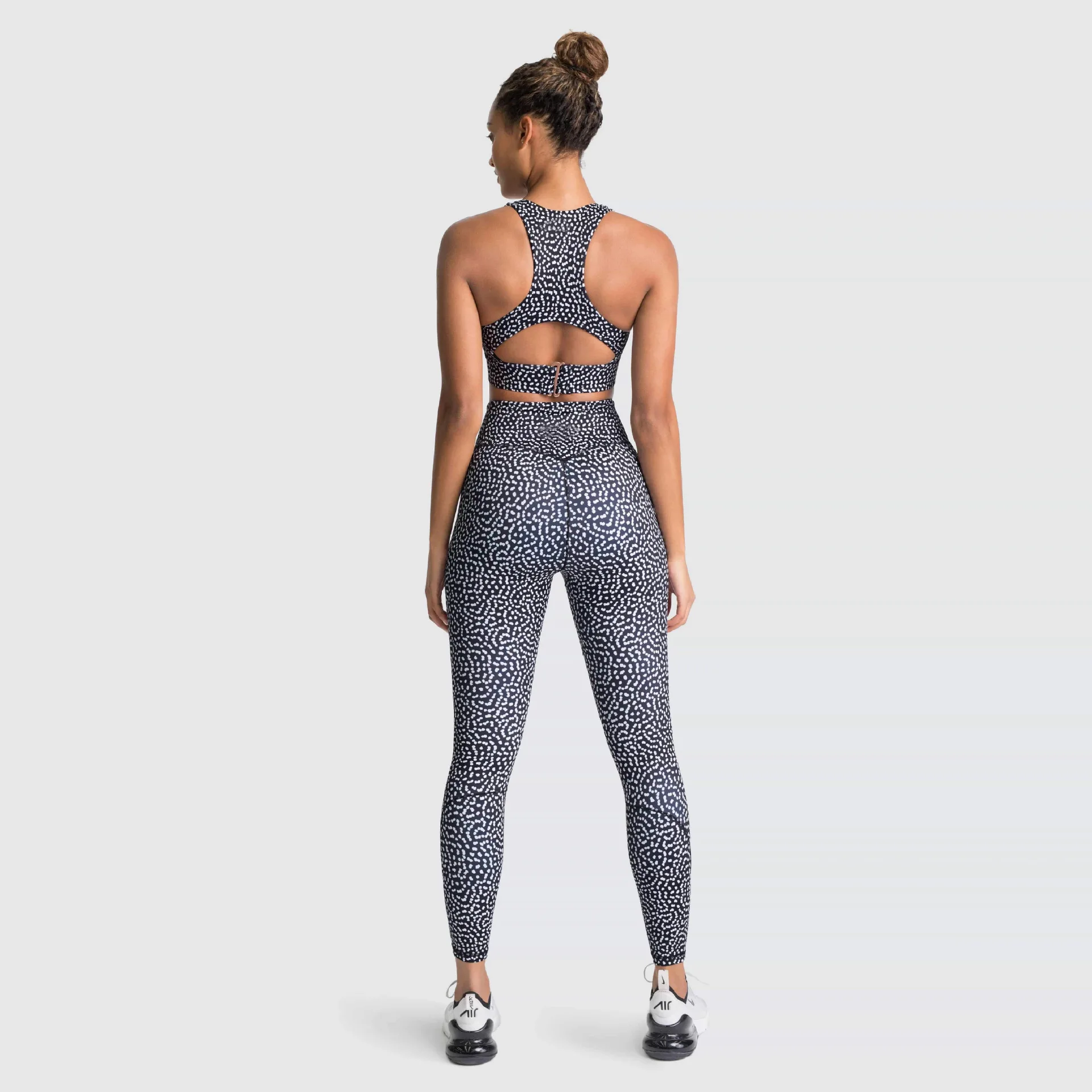 Wholesale Multi-colors Plus Size Women Workout Gym Sets Adjustable Bra Leggings Performance Yoga Sets
Wholesale Multi-colors Plus Size Women Workout Gym Sets Adjustable Bra Leggings Performance Yoga Sets