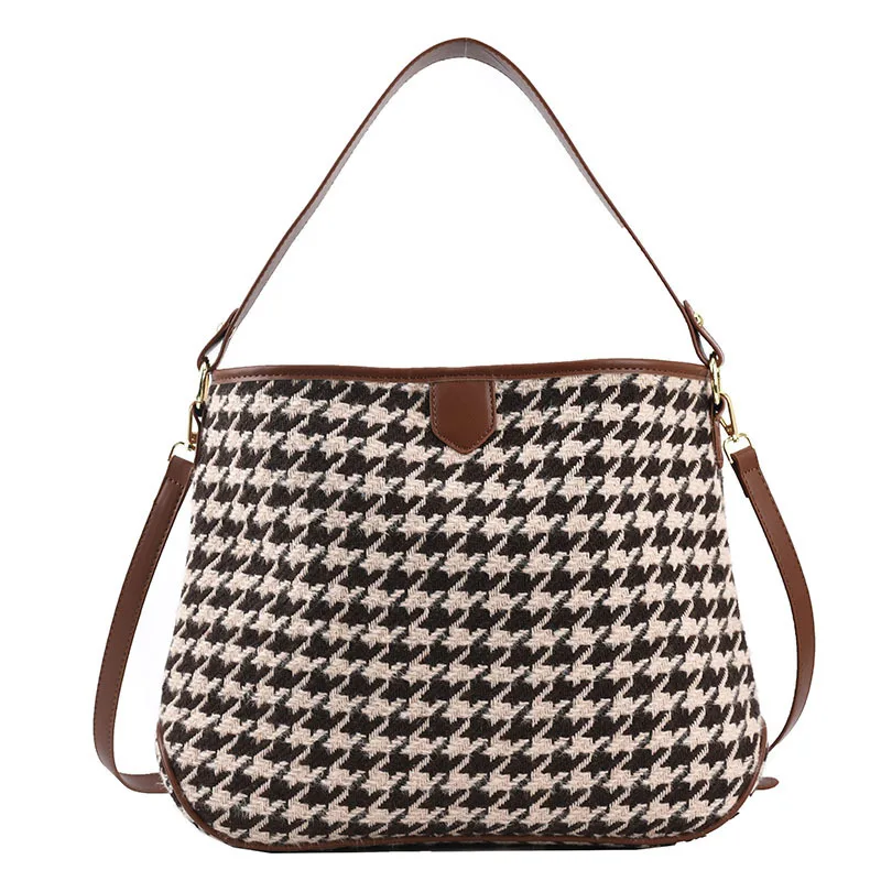Korean canvas Plaid soft bag autumn winter high capacity 2021 new versatile messenger leisure one shoulder armpit Bucket Bag, Customizable
Korean canvas Plaid soft bag autumn winter high capacity 2021 new versatile messenger leisure one shoulder armpit Bucket Bag, Customizable