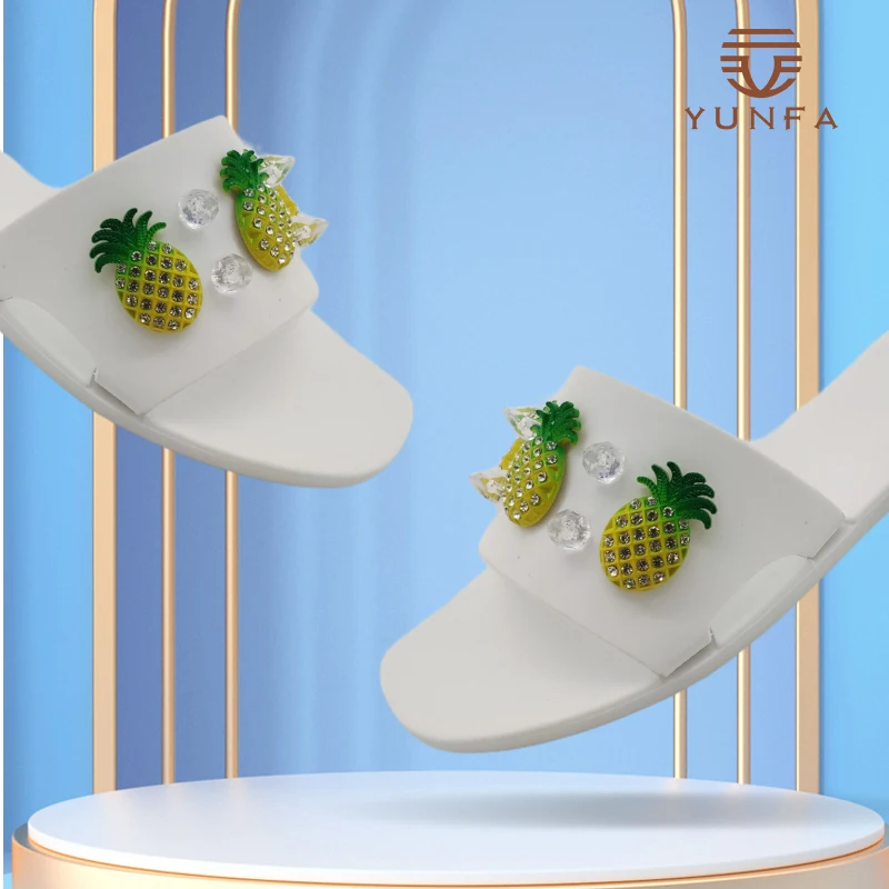Jelly Sandals 2022 New Arrival Crystal Slides Slippers Flat Ladies Women Flat hHeel Summer Jelly Shoes, 5 colors
Jelly Sandals 2022 New Arrival Crystal Slides Slippers Flat Ladies Women Flat hHeel Summer Jelly Shoes, 5 colors