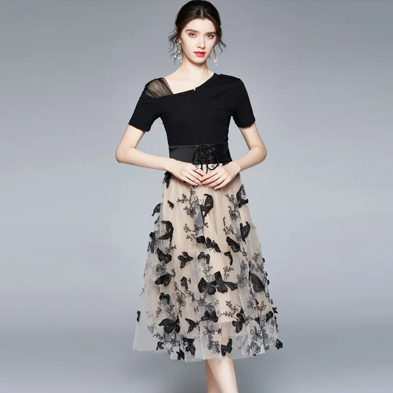 Wholesale Slim Rhinestone Lines Knit Top With Butterfly Embroidery Long Skirt, Black
Wholesale Slim Rhinestone Lines Knit Top With Butterfly Embroidery Long Skirt, Black