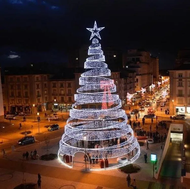 christmas tree 2