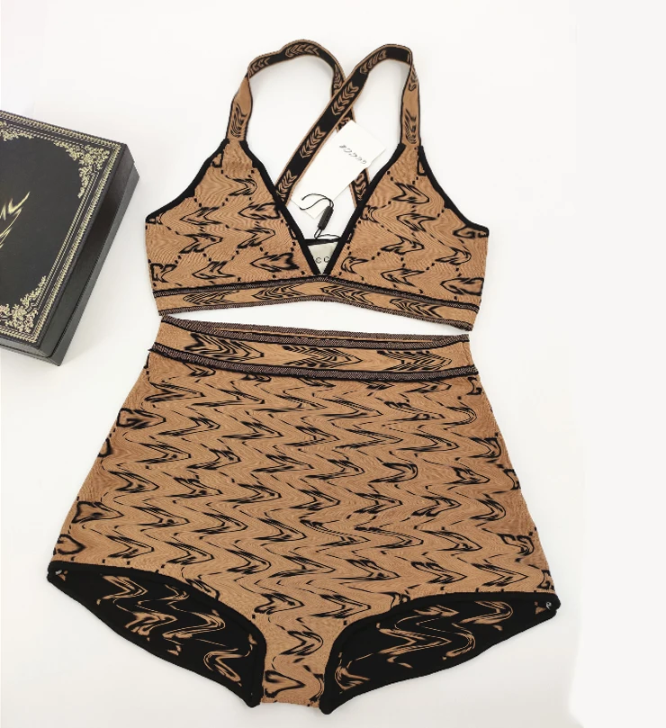 NEW STOCK 3Colors Triangle Top Luxury Brand Bathing Suit Knitted High Quality Sexi Girls High Waist Designer Bikini
NEW STOCK 3Colors Triangle Top Luxury Brand Bathing Suit Knitted High Quality Sexi Girls High Waist Designer Bikini
