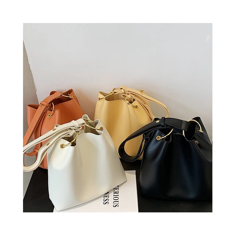 Fashion Large Capacity Ladies Ruched Shoulder Bag Armpit Purse Drawstring High Quality Women Bucket Handbags
Fashion Large Capacity Ladies Ruched Shoulder Bag Armpit Purse Drawstring High Quality Women Bucket Handbags