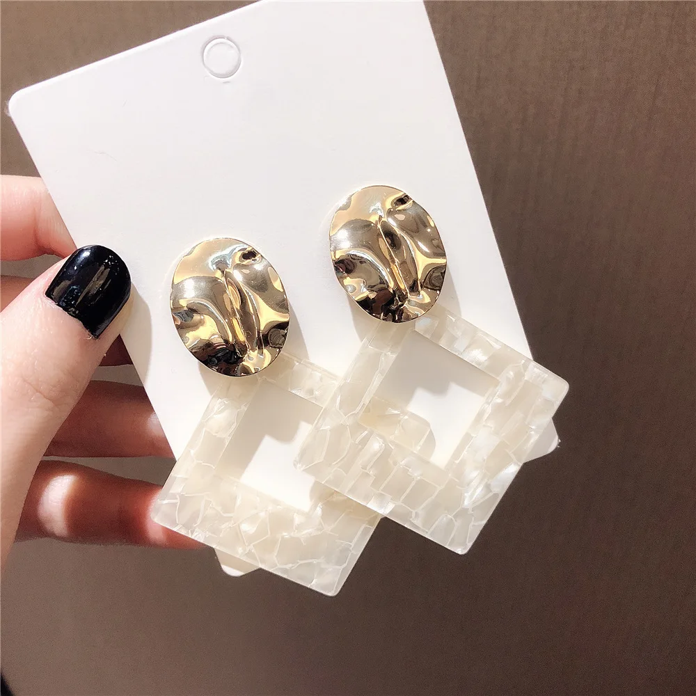 HOVANCI Trendy Metal Acrylic Earrings Simple White Diamond-shaped Resin Drop Earrings, Colorful
HOVANCI Trendy Metal Acrylic Earrings Simple White Diamond-shaped Resin Drop Earrings, Colorful