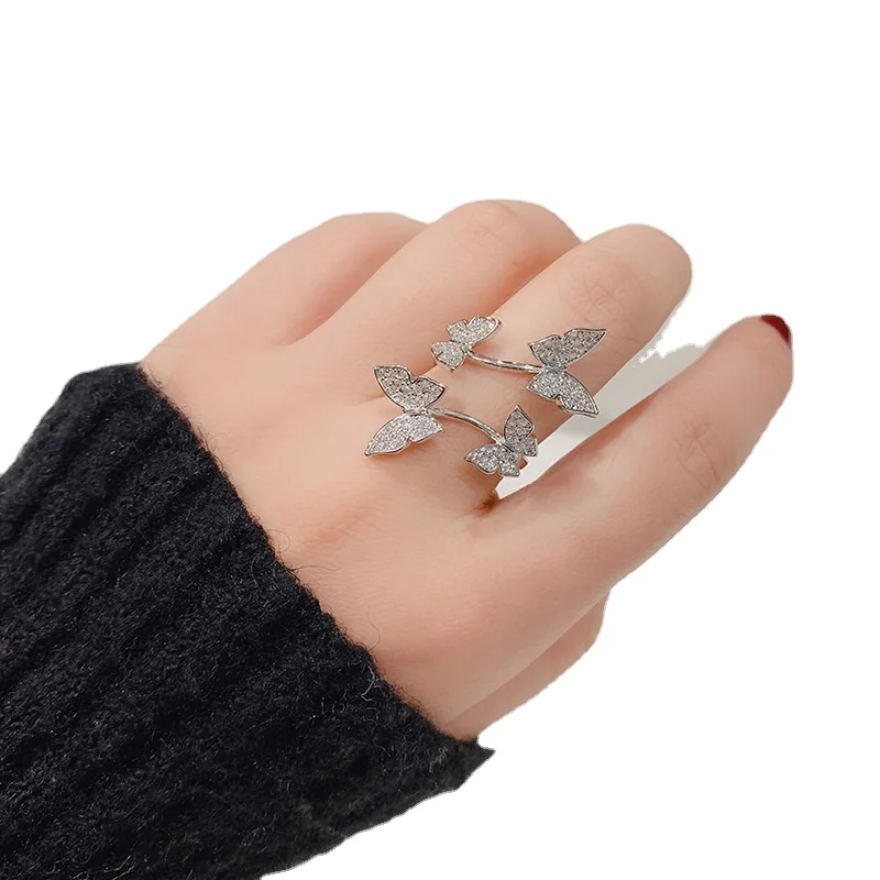 Wholesale Hot Selling Star Moon Rotating Ring Micro-set Zircon Rotatable Ring, Picture shows
Wholesale Hot Selling Star Moon Rotating Ring Micro-set Zircon Rotatable Ring, Picture shows