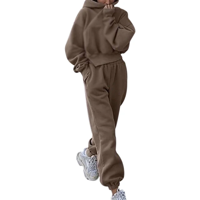 Wholesale Custom Embroidered Tracksuit Jogger Sweat Suit 2 Piece Set Jogger Pants Track Suit For Women, Custom color
Wholesale Custom Embroidered Tracksuit Jogger Sweat Suit 2 Piece Set Jogger Pants Track Suit For Women, Custom color