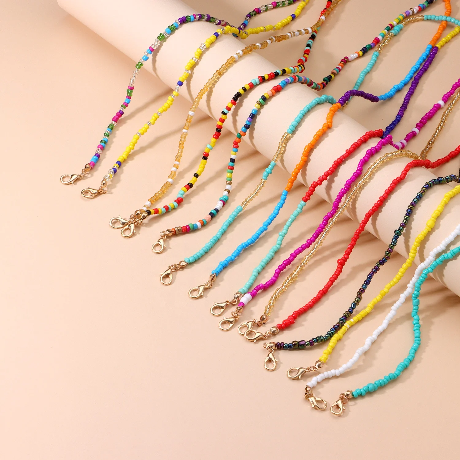 New Custom Jewelry Girls Colorful Lanyard Strap Face Maskes Chain Necklace Holder Multiple Function Beaded Eyeglasses Chains
New Custom Jewelry Girls Colorful Lanyard Strap Face Maskes Chain Necklace Holder Multiple Function Beaded Eyeglasses Chains
