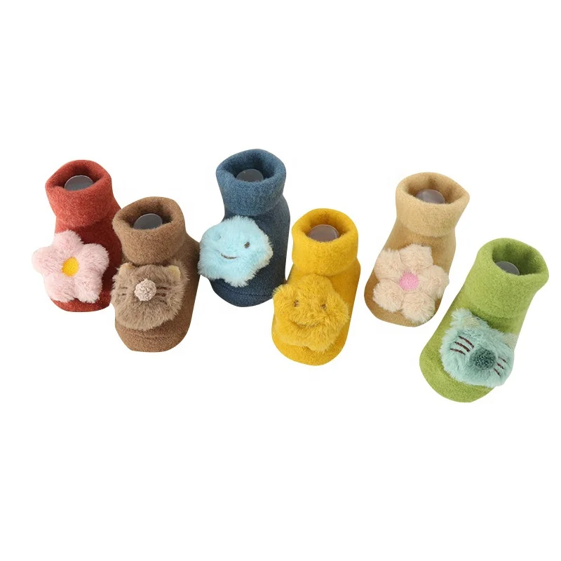 XIANGHUI wholesale can custom warm baby cute soft non-slip thickened baby doll boxed newborn socks
XIANGHUI wholesale can custom warm baby cute soft non-slip thickened baby doll boxed newborn socks