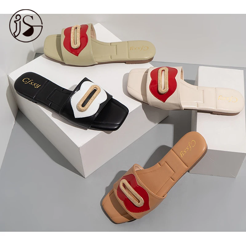 2021 The latest fashion fashion lady slippers New design and new shape lady flat slippers Soft and comfortable leather slippers, Picture
2021 The latest fashion fashion lady slippers New design and new shape lady flat slippers Soft and comfortable leather slippers, Picture
