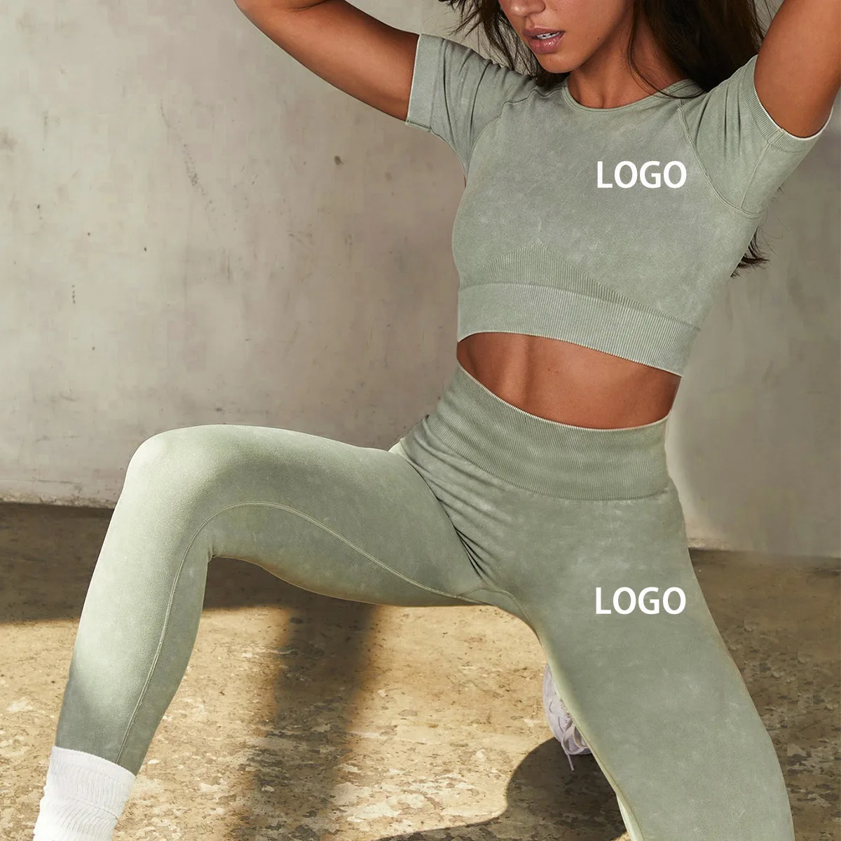 Gym Fitness Sets Imitation jeans seamless knitting Yoga suit sand washing fitness suit yoga pants suit gym crop top
Gym Fitness Sets Imitation jeans seamless knitting Yoga suit sand washing fitness suit yoga pants suit gym crop top