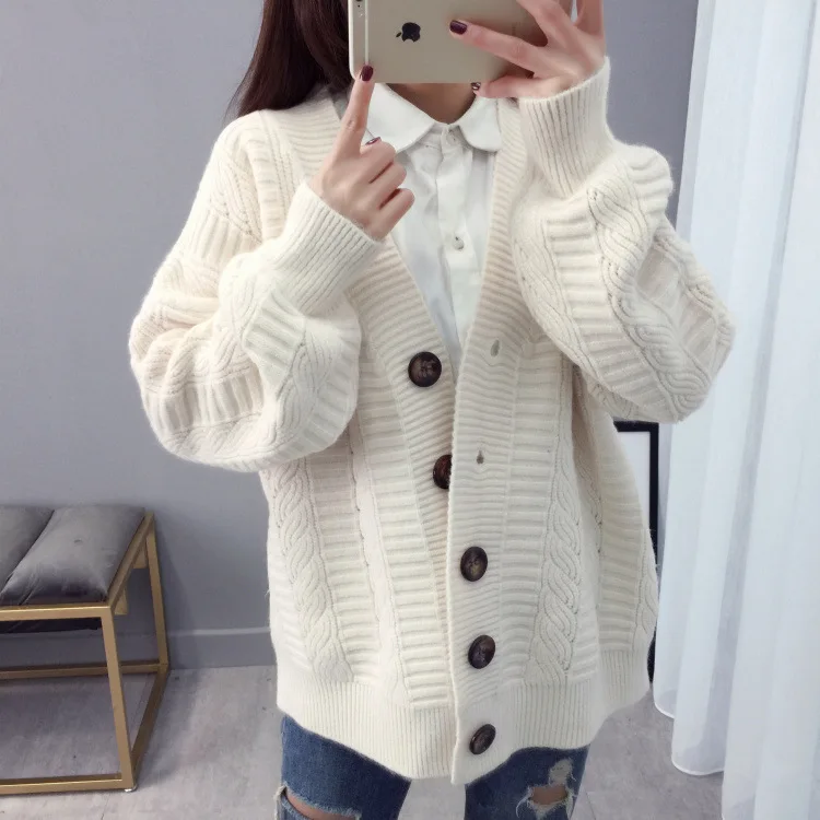 Wholesale western style big button cable knitted women cardigan sweater coat 
Wholesale western style big button cable knitted women cardigan sweater coat