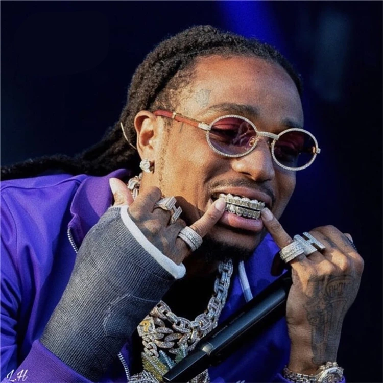 Fashion Steampunk Mens Diamond Sun Glasses Retro Metal Round Luxury Bling Shades Rhinestone Vintage Sunglasses 2021 Men, As show /custom colors
Fashion Steampunk Mens Diamond Sun Glasses Retro Metal Round Luxury Bling Shades Rhinestone Vintage Sunglasses 2021 Men, As show /custom colors
