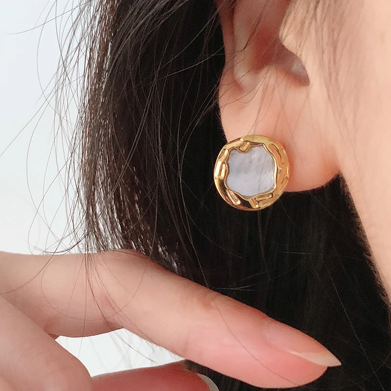Natural Shell Textured Irregular Stud Earrings flat Mother of Pearl Earrings for Women French Vintage Stainless Steel Jewelry, Gold
Natural Shell Textured Irregular Stud Earrings flat Mother of Pearl Earrings for Women French Vintage Stainless Steel Jewelry, Gold