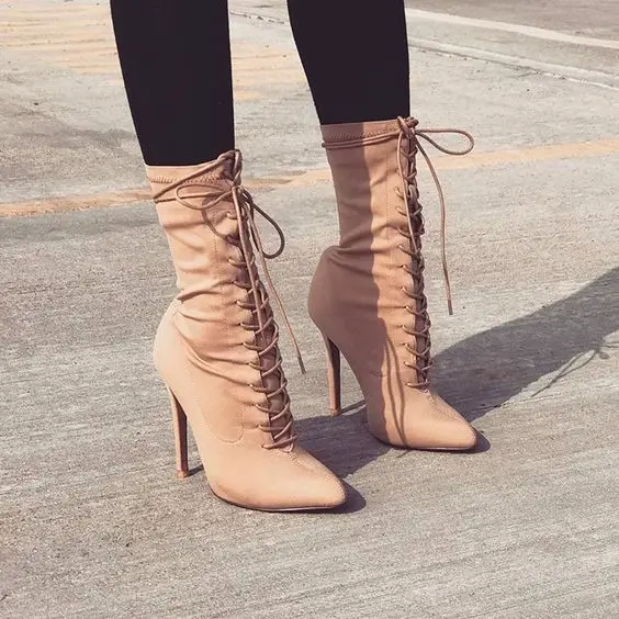 New Style Pointed Toe Lace-up Thin Super High Heels Women Boots Short Boots for Autumn
New Style Pointed Toe Lace-up Thin Super High Heels Women Boots Short Boots for Autumn