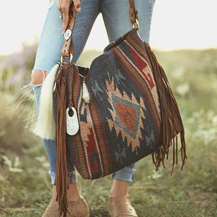 Wholesale Monogrammed Casual Women's Vintage Canvas Tassel Tote Bag,Saddle Blanket Fringe Purse
Wholesale Monogrammed Casual Women's Vintage Canvas Tassel Tote Bag,Saddle Blanket Fringe Purse