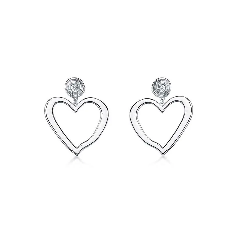 2020 korean style unique gold plated heart hoop earings hollow irregular love earrings
2020 korean style unique gold plated heart hoop earings hollow irregular love earrings