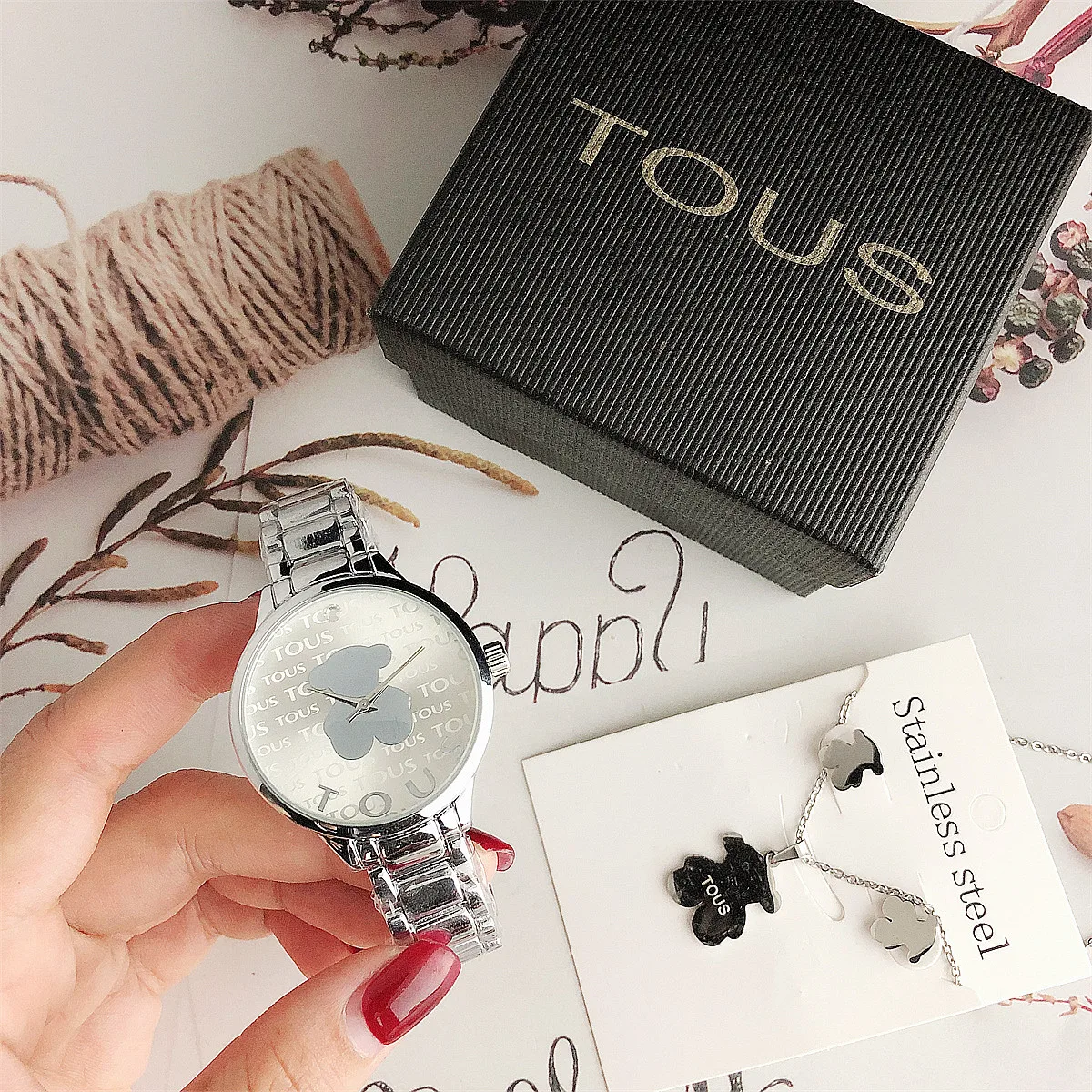 women watches set come with box and jewelry online stainless steel strap new model best brand watches for women, Black
women watches set come with box and jewelry online stainless steel strap new model best brand watches for women, Black