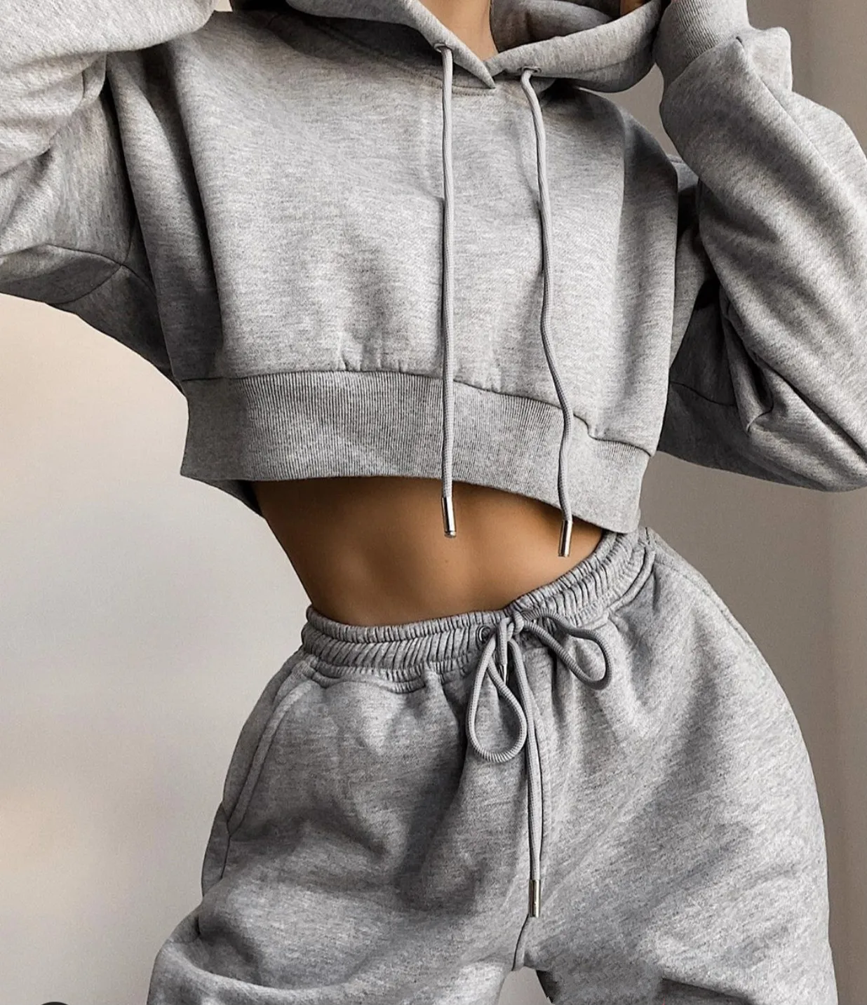 Custom Logo Knit Two Piece Set Women Clothing Joggers And Crop Top Hoodie lounge wear Set
Custom Logo Knit Two Piece Set Women Clothing Joggers And Crop Top Hoodie lounge wear Set