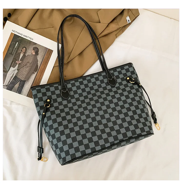 Factory direct sales of European and American big luxury women's handbags, More colors
Factory direct sales of European and American big luxury women's handbags, More colors
