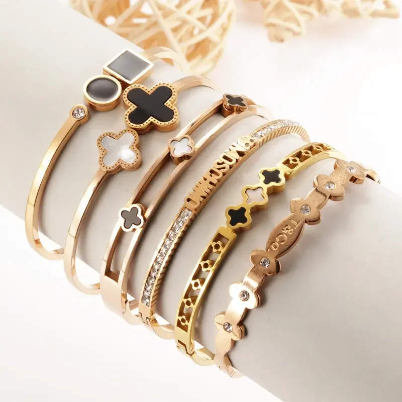 

Luxury Fashion Famous Shamrock Lucky Gold Four Leaf Clover Bangle Cuff Bracelet Design Jewelry For Women And Girls