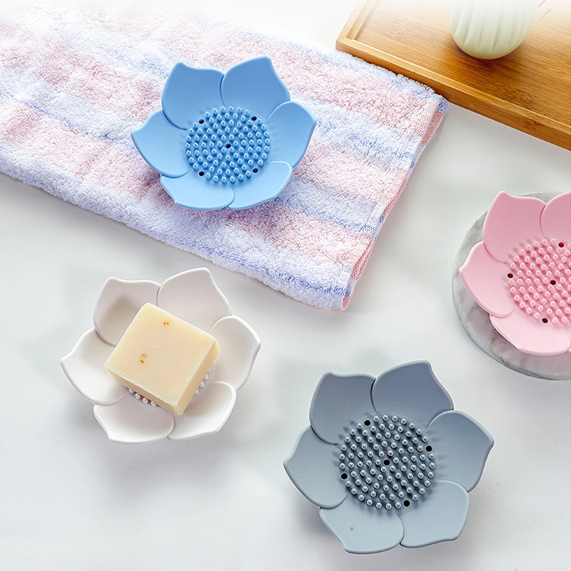 New Design Flower Soap Drain Holder Silicone Bathroom Kitchen Tools Household Decoration Portable Stand Soap Case Drain Tray Box, White,blue,pink,grey
New Design Flower Soap Drain Holder Silicone Bathroom Kitchen Tools Household Decoration Portable Stand Soap Case Drain Tray Box, White,blue,pink,grey