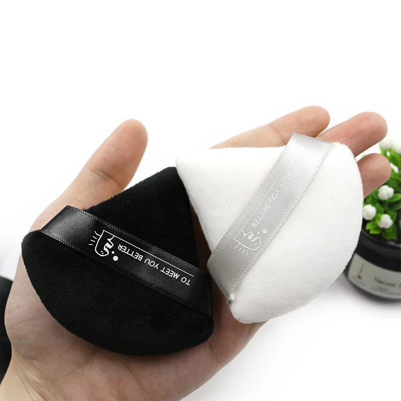 Hot Sale Beauty Triangle Velvet Powder Cosmetic Puffs Mini Makeup sponge Make up tools Private Label, Customized color
Hot Sale Beauty Triangle Velvet Powder Cosmetic Puffs Mini Makeup sponge Make up tools Private Label, Customized color