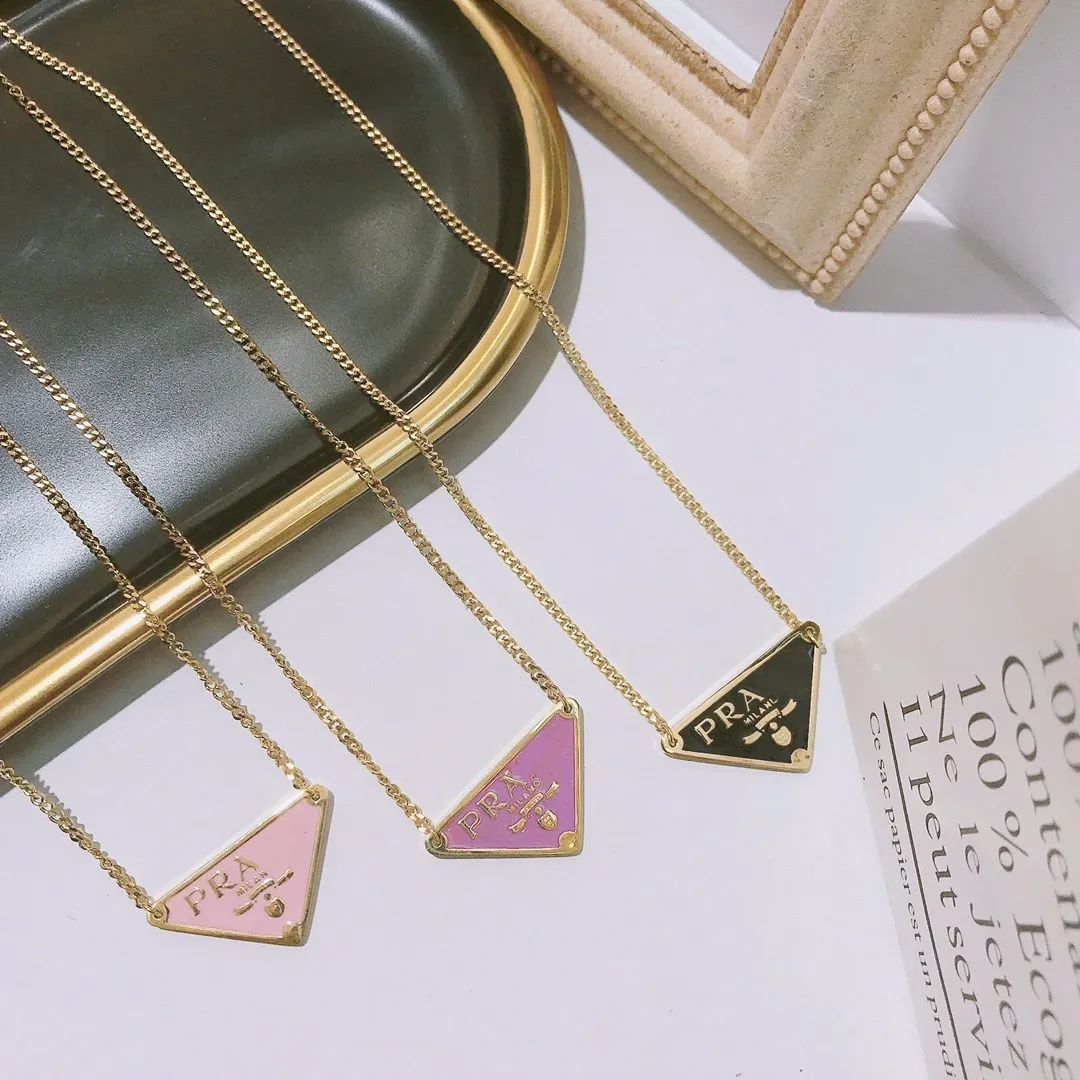 2021 New Fashion Necklace Clavicle Chain Wild Titanium Steel Triangle Pendant P Home Letter Necklace Jewelry
2021 New Fashion Necklace Clavicle Chain Wild Titanium Steel Triangle Pendant P Home Letter Necklace Jewelry