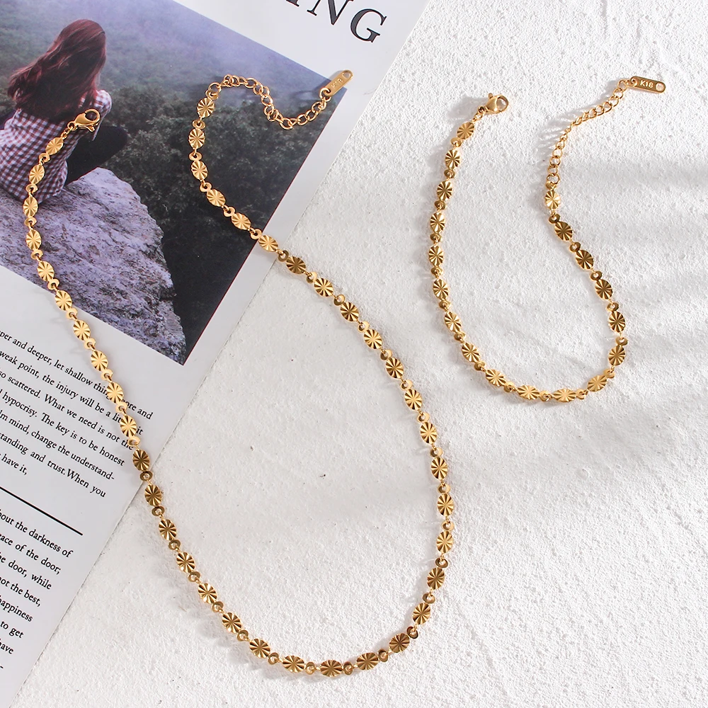 Chic Unique non tarnish Jewelry bracelet and necklace set 18K Gold Sunflower Sequins chain Necklace
Chic Unique non tarnish Jewelry bracelet and necklace set 18K Gold Sunflower Sequins chain Necklace