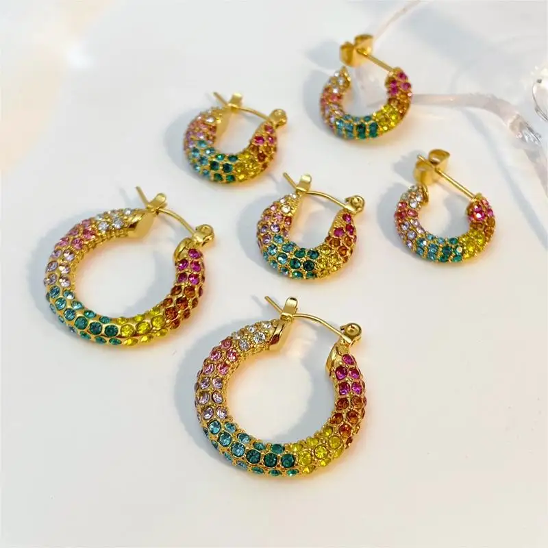 New 18K Gold Plated Tight Set Seven Color Full Diamond Huggie Hoop Earrings Jewelry Stainless Steel C-shaped Earrings
New 18K Gold Plated Tight Set Seven Color Full Diamond Huggie Hoop Earrings Jewelry Stainless Steel C-shaped Earrings