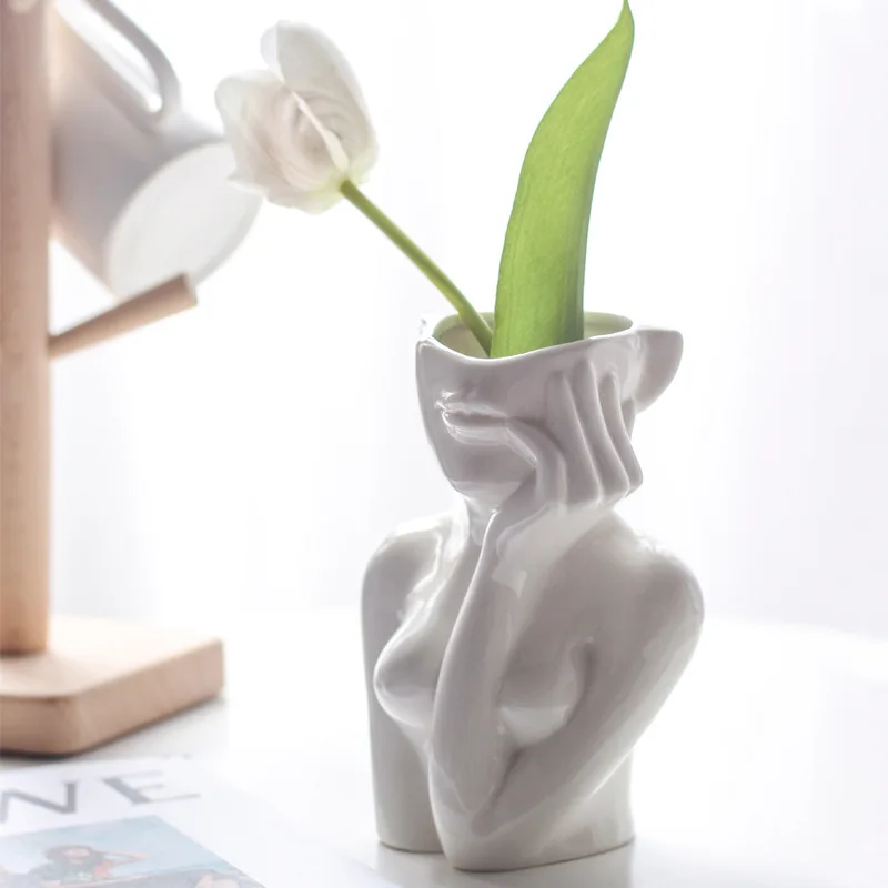 2021 Amazon Hot Sale Nordic Style Body Art Ceramic Vase Ornaments Handicraft Human Face vsae Living Room Flower Vase
2021 Amazon Hot Sale Nordic Style Body Art Ceramic Vase Ornaments Handicraft Human Face vsae Living Room Flower Vase