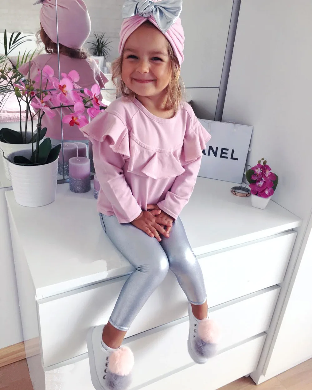 Factory Customization Long Sleeve Pink Cotton Ruffle Knitted Kids Girls Boutique Clothing Sets
Factory Customization Long Sleeve Pink Cotton Ruffle Knitted Kids Girls Boutique Clothing Sets