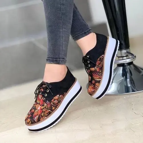 women custom casual shoes heels 2021 platform flats comfortable luxury lace up fashion trend high quality thick sole sandals fo
women custom casual shoes heels 2021 platform flats comfortable luxury lace up fashion trend high quality thick sole sandals fo