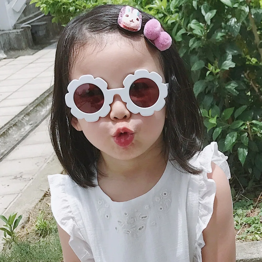 Sun Flower kids sunglasses boys girls Round UV400 glasses sunglasses children Lovely baby sun glasses gafas de sol
Sun Flower kids sunglasses boys girls Round UV400 glasses sunglasses children Lovely baby sun glasses gafas de sol