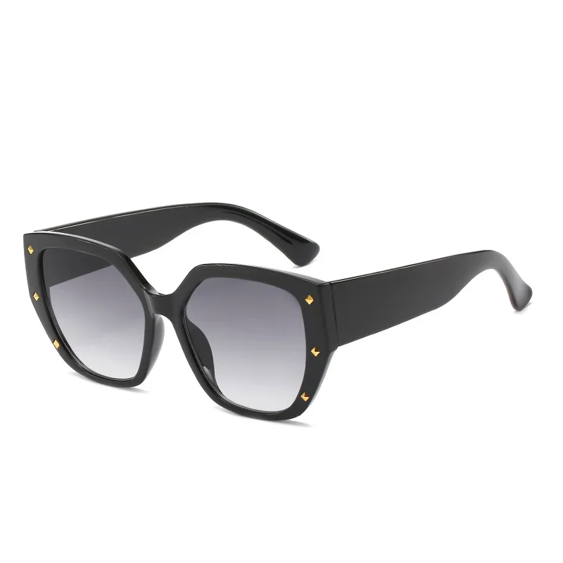 2019 luxury brand design irregular sunglasses female shades good quality to custom logo resell
2019 luxury brand design irregular sunglasses female shades good quality to custom logo resell