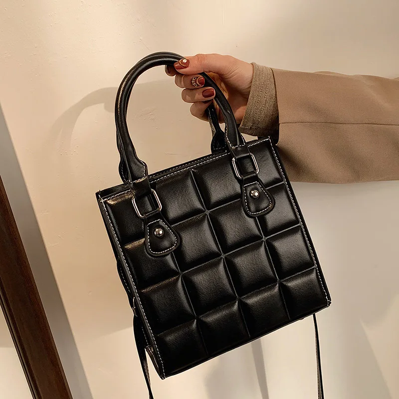 Black women products cleanwaste bags woman / female / ladies / girls handbag, 5 colors
Black women products cleanwaste bags woman / female / ladies / girls handbag, 5 colors
