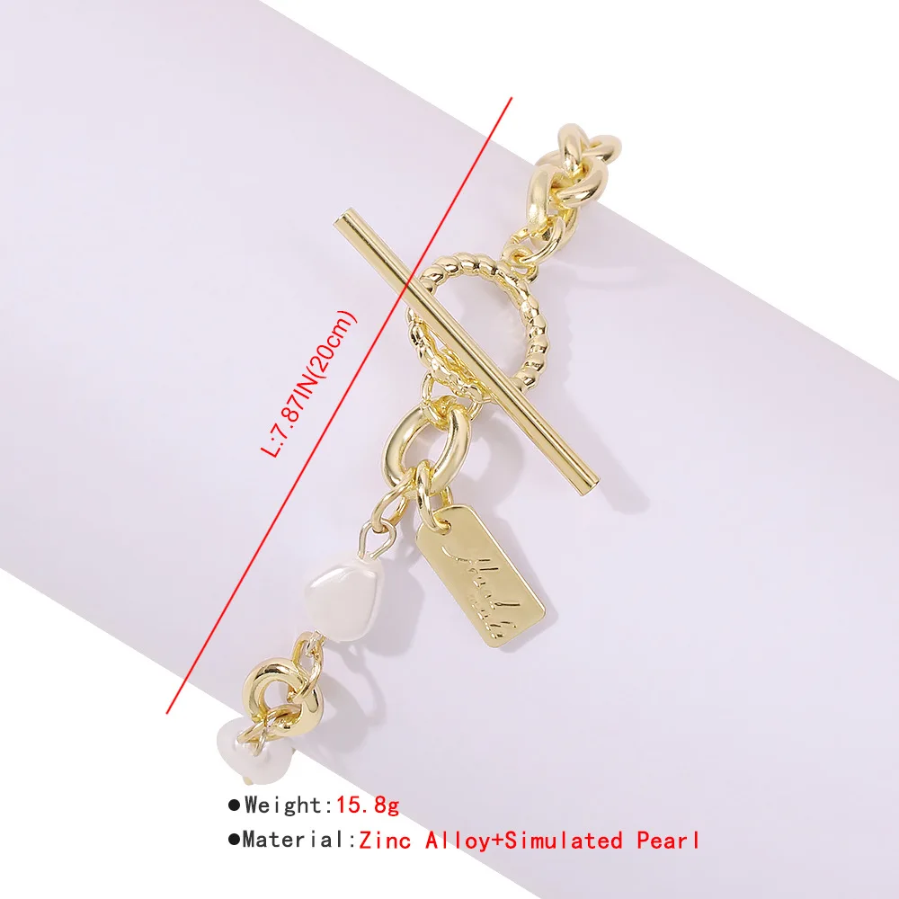 Designers Bracelet Case Women Ot Buckle Exquisite Simple Necklace Creative Versatile Personality Womens Bracelets Bangles, Gold color 
Designers Bracelet Case Women Ot Buckle Exquisite Simple Necklace Creative Versatile Personality Womens Bracelets Bangles, Gold color