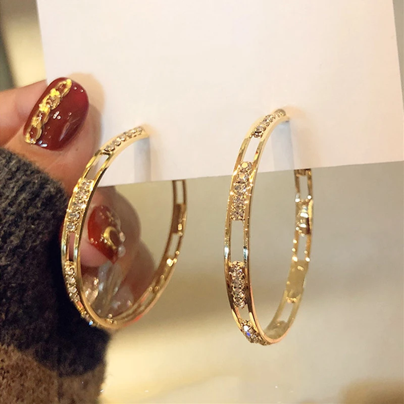 New Arrival Gold Plated Hoops Earrings Women Hollow Rhinestone Crystal Big Circle Geometric Luxury Jewerly, Gold color
New Arrival Gold Plated Hoops Earrings Women Hollow Rhinestone Crystal Big Circle Geometric Luxury Jewerly, Gold color