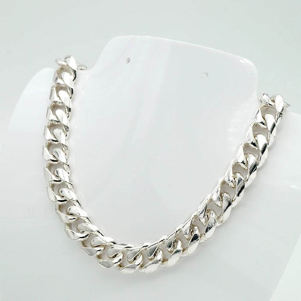Wholesale hot selling hip hop jewelry genuine silver 925 sterling silver men's cuban chain in roll
Wholesale hot selling hip hop jewelry genuine silver 925 sterling silver men's cuban chain in roll